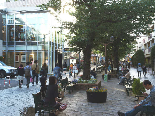 自由が丘駅周辺の風景です。｜ピアノサロン自由が丘
